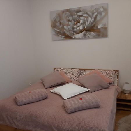 Apartman Plesnivec โดโนวาลี ภายนอก รูปภาพ