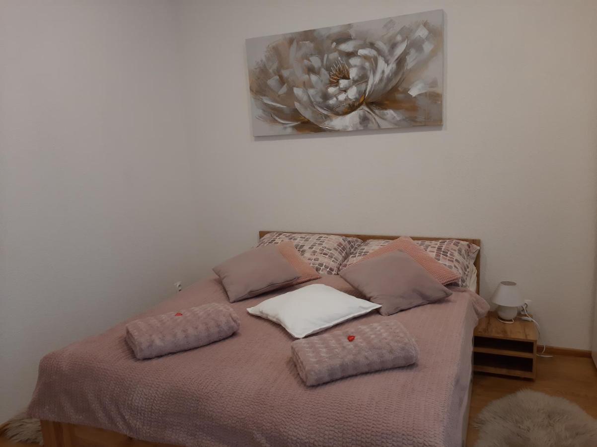 Apartman Plesnivec โดโนวาลี ภายนอก รูปภาพ